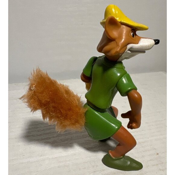 Vintage Disney Robin Hood Fox Figurine With Green Outfit & Yellow Hat - Picture 3 of 7
